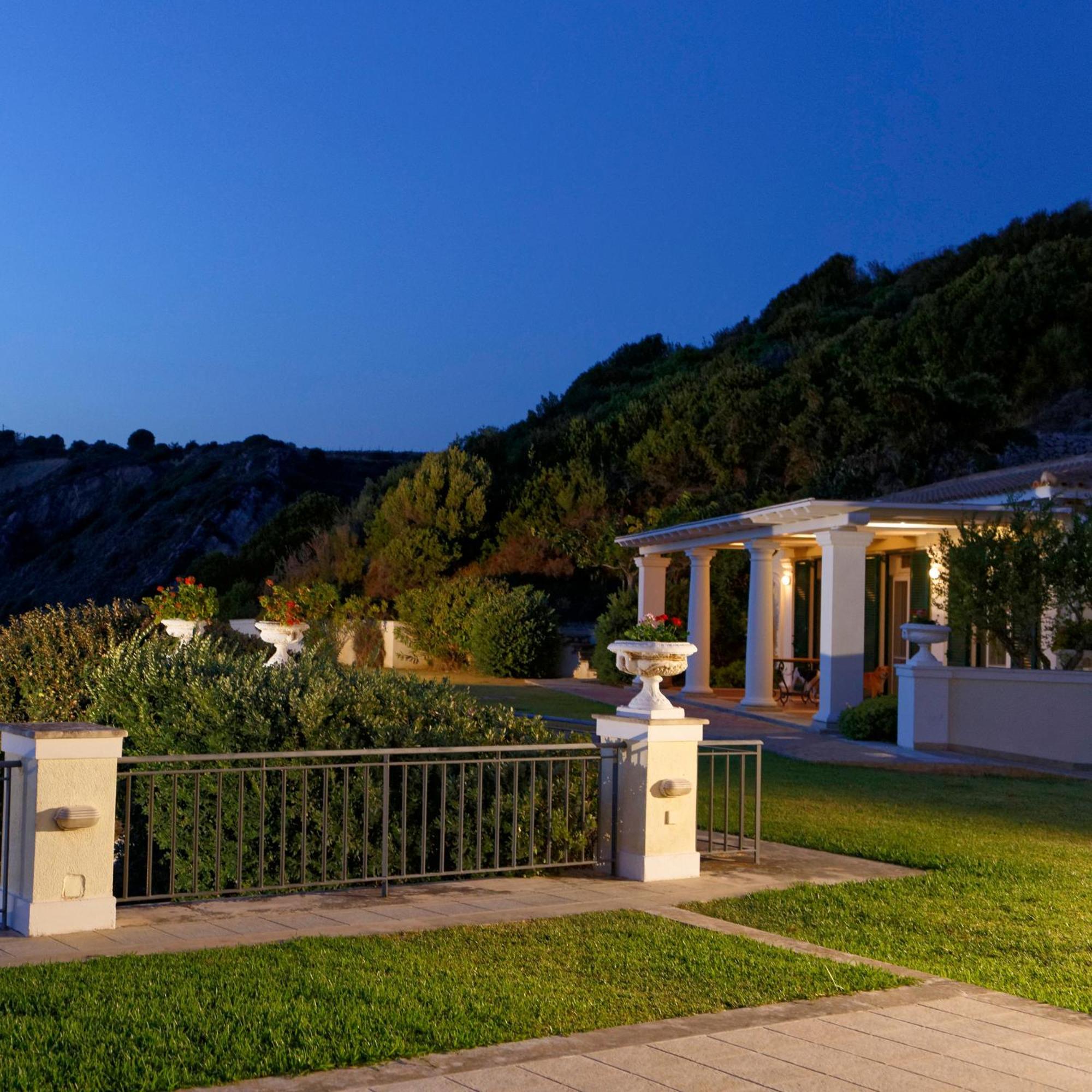Villa Rhoe Minia Luaran gambar